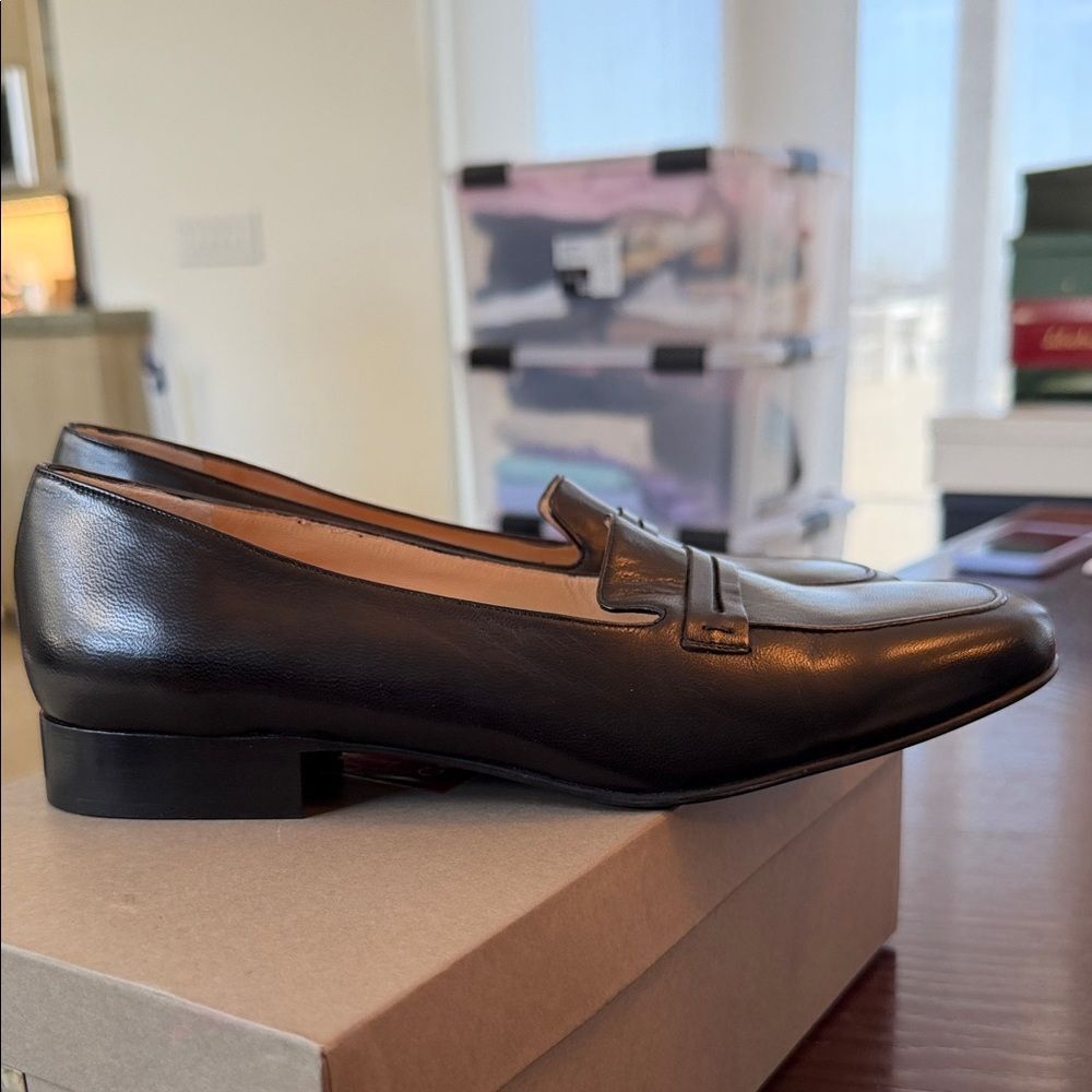 Cole Haan Classic Black Leather Flats - Picture 2 of 8